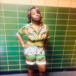 Meet your Posher, Jasmine